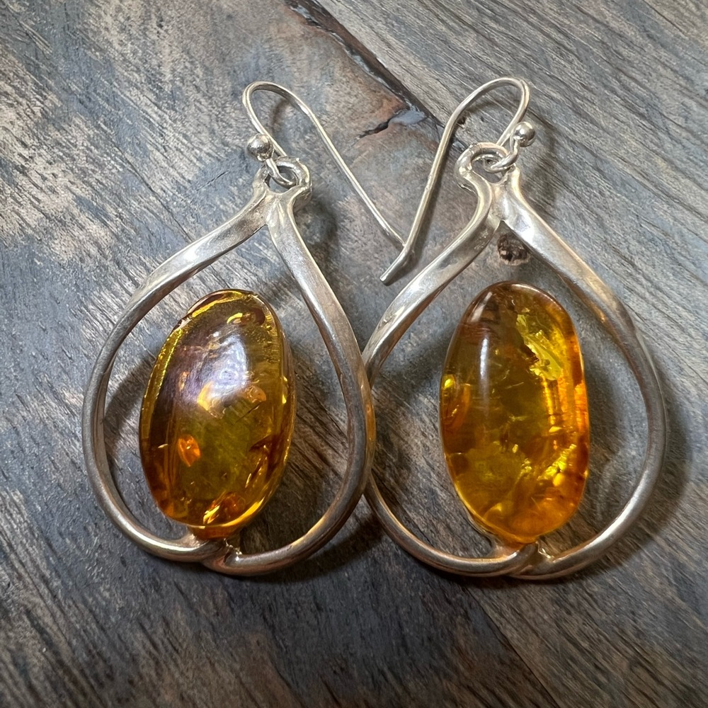 Elegant Sterling Silver 925 and Amber Earrings